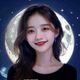 asmrmoon主理人晓月头像，年轻女性，温柔微笑，月光背景，创作者气质